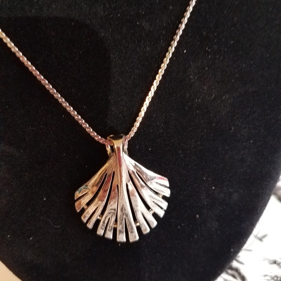 Silvertone shell necklace jp20 - Picture 2 of 5